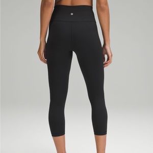 Lululemon Wunder Train High Rise Crop | Black